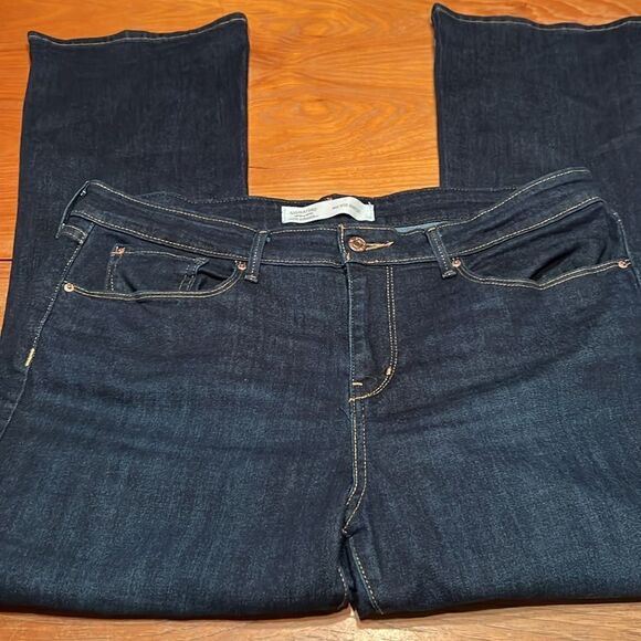 Levi’s jeans  - Picture 3 of 10